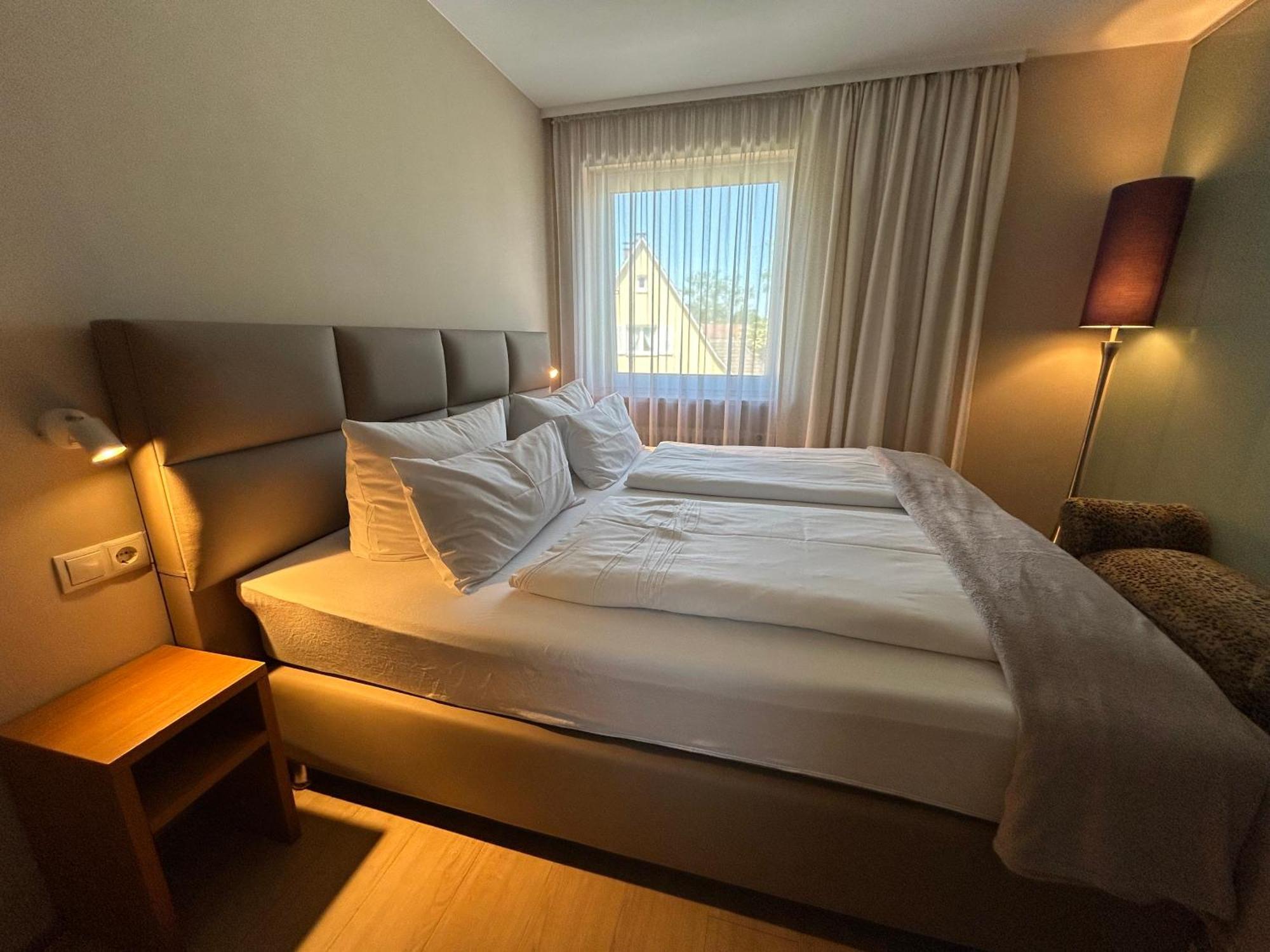 לינדאו Maxhotel מראה חיצוני תמונה