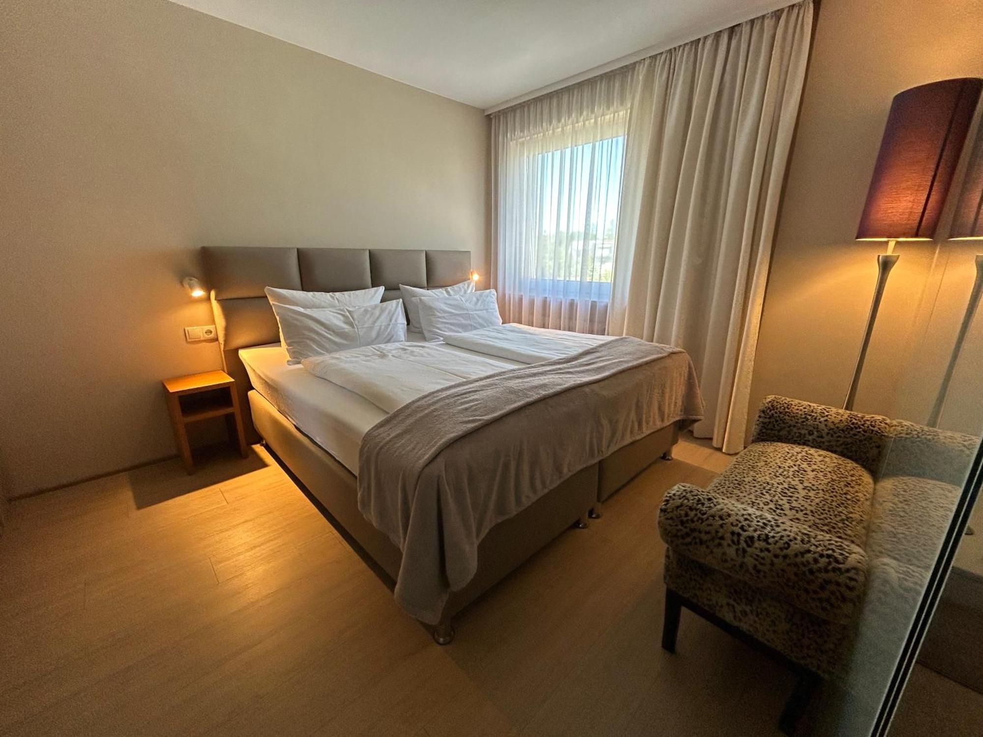 לינדאו Maxhotel מראה חיצוני תמונה
