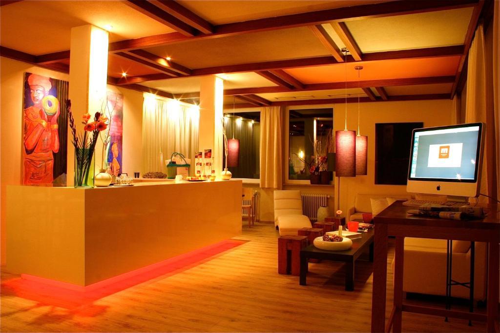 לינדאו Maxhotel מראה חיצוני תמונה