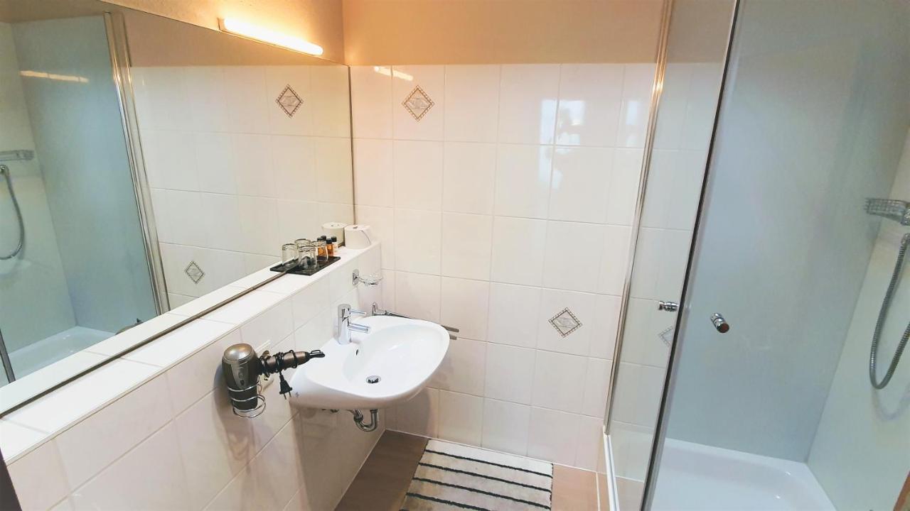 לינדאו Maxhotel מראה חיצוני תמונה